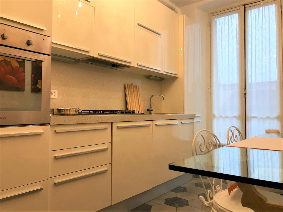 A Due Passi Dal Duomo Hotel บีเอลลา ภายนอก รูปภาพ